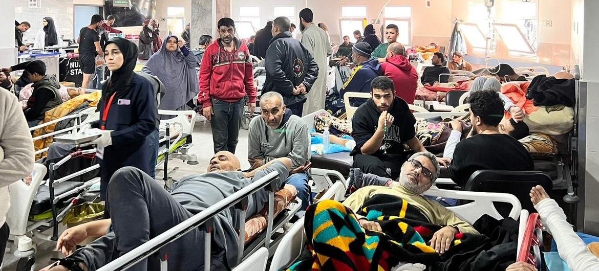 مرضى وجرحى غزة يواجهون مصيرا مجهولا بسبب انهيار المنظومة الصحية